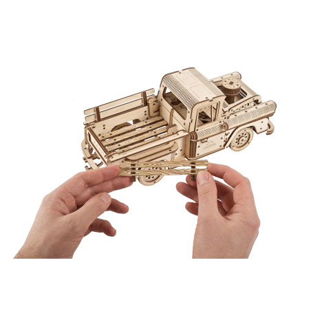 Pickup Lumberjack model kit