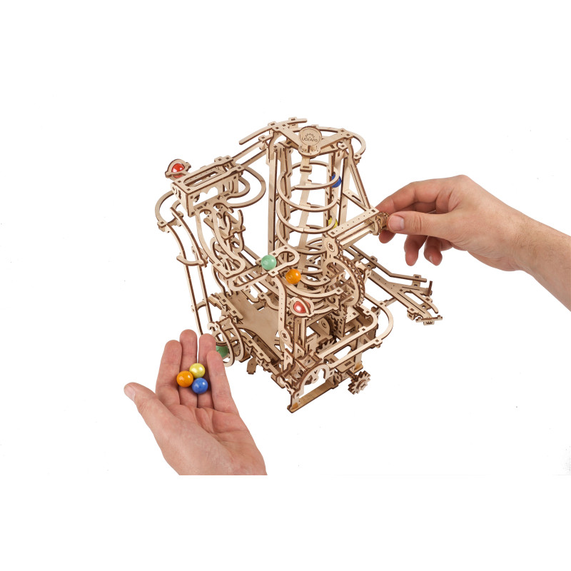 Marble Run Spiral Hoist model kit