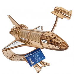 NASA Space Shuttle Discovery model kit