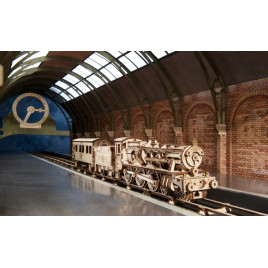 Ugears Hogwarts™ Express train model kit