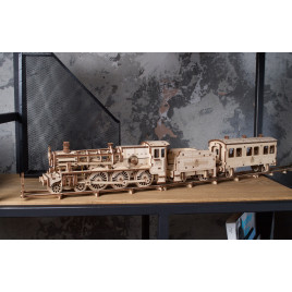 Ugears Hogwarts™ Express train model kit